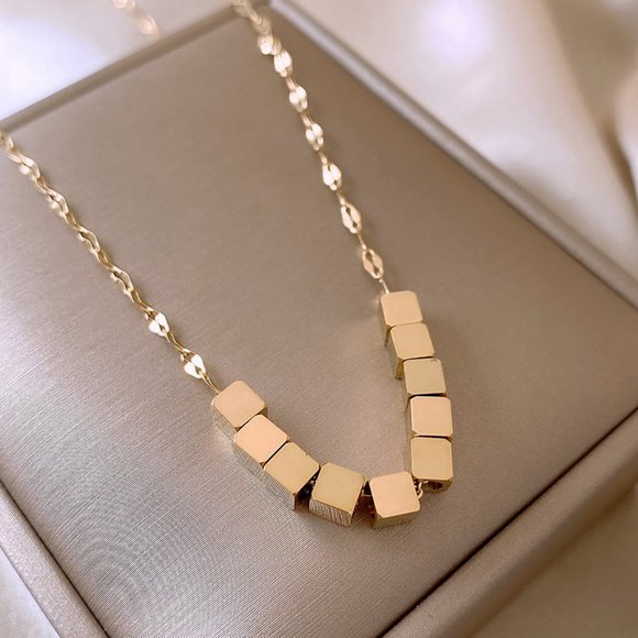 GOLICC Small Gold Brick Necklace - Picture 8 of 11